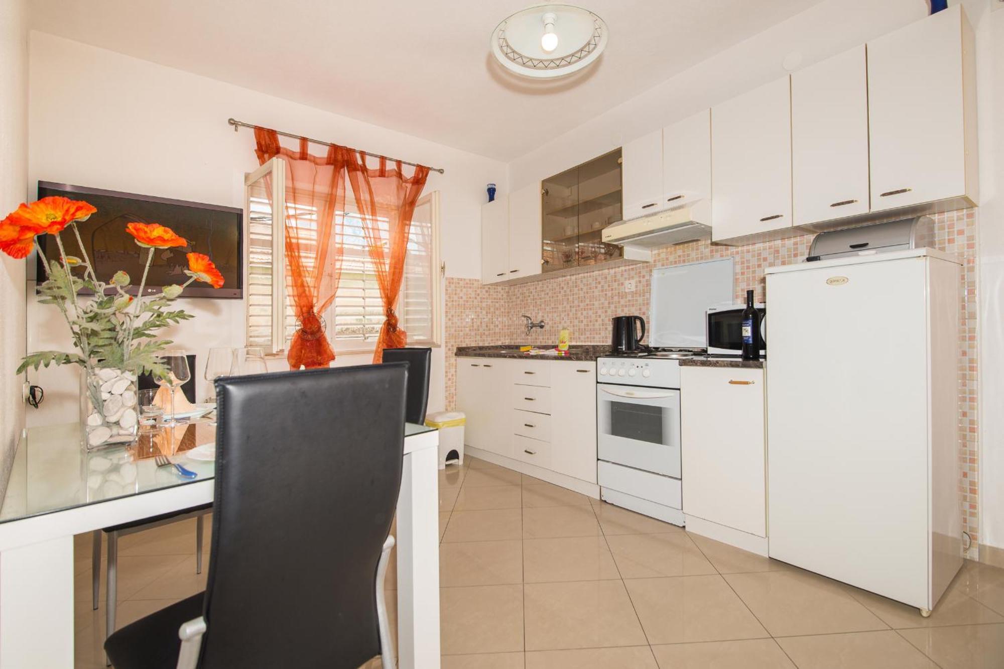 Apartments Marieta Makarska Zimmer foto