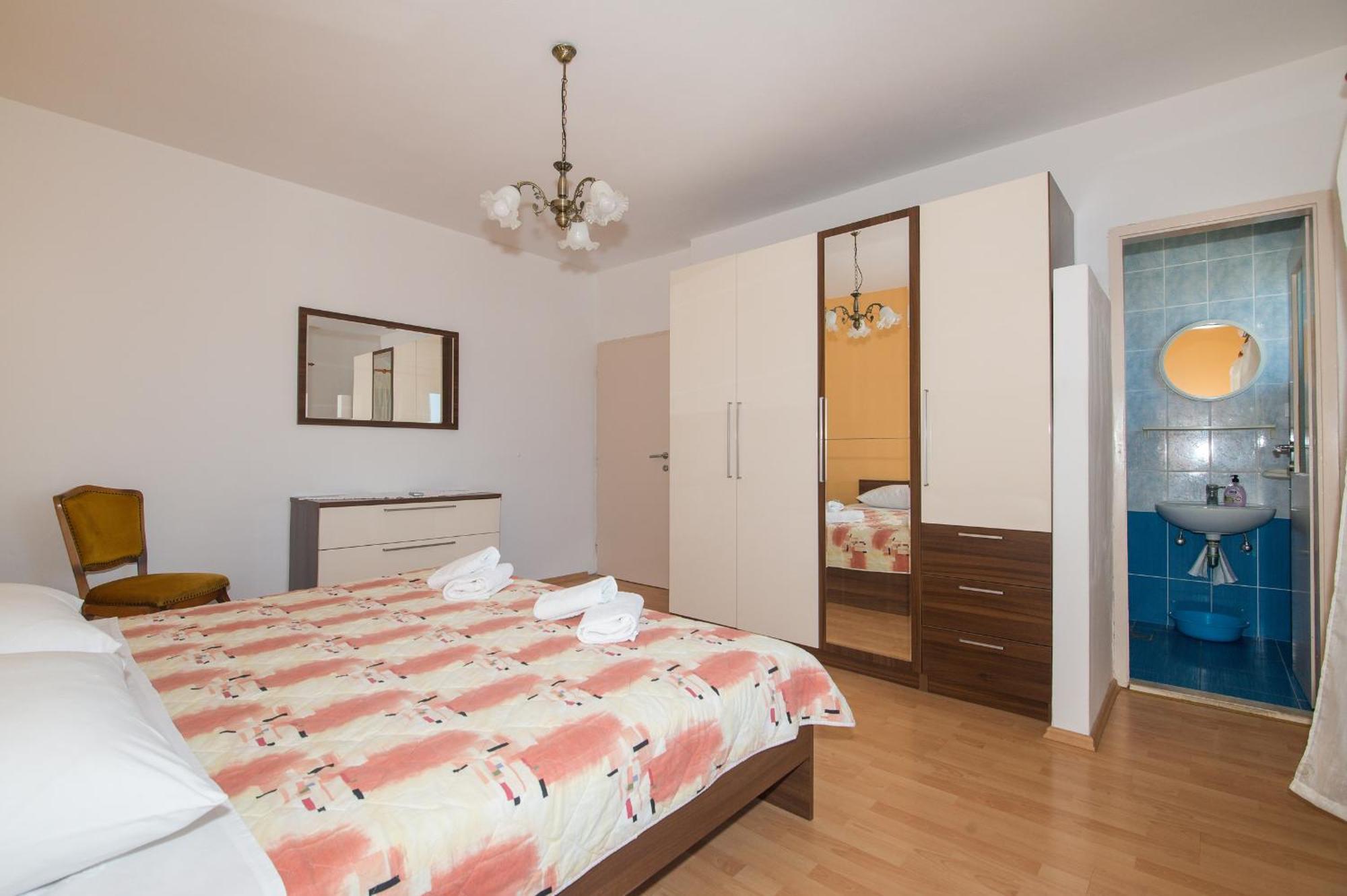 Apartments Marieta Makarska Zimmer foto