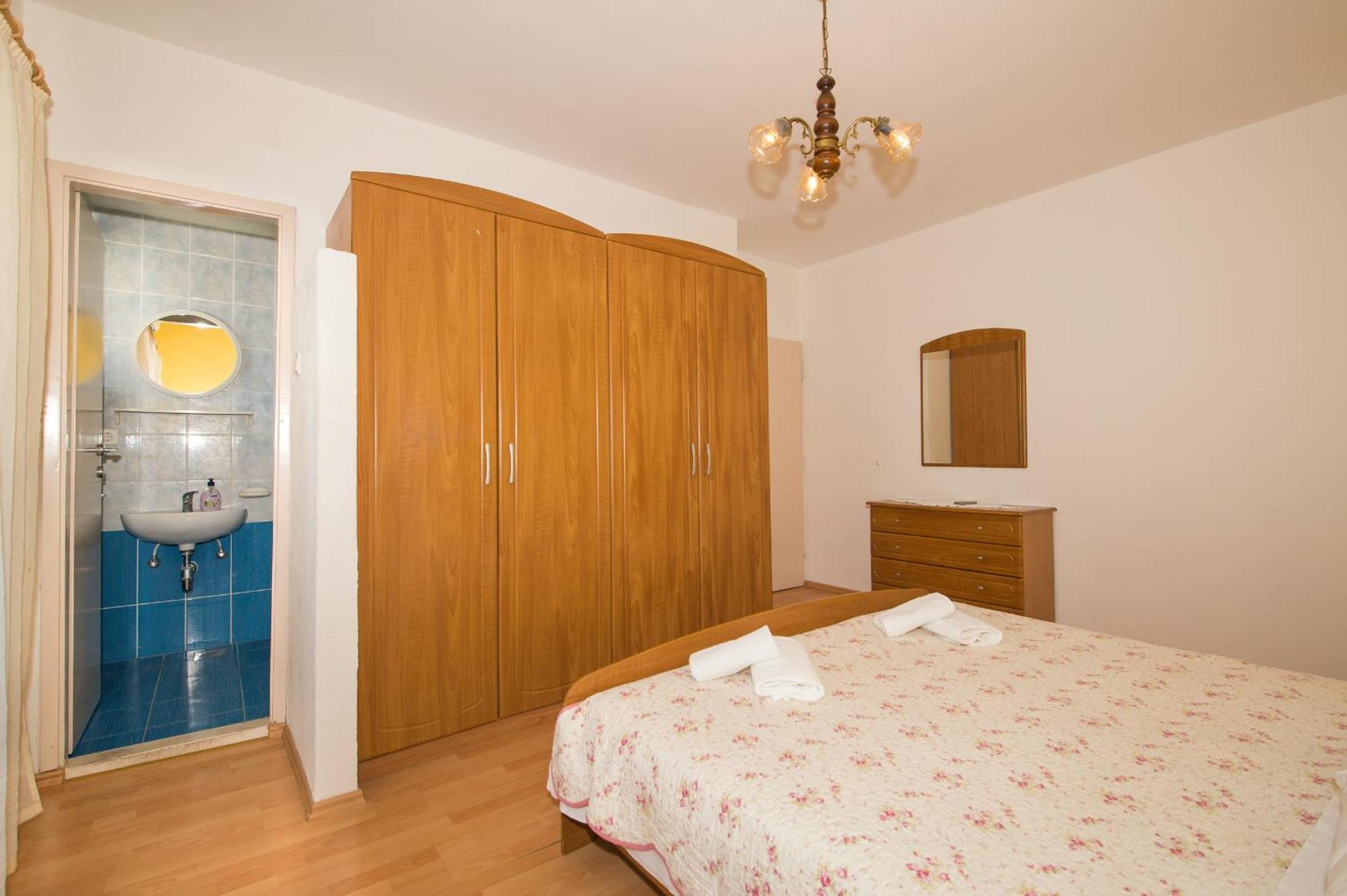 Apartments Marieta Makarska Zimmer foto