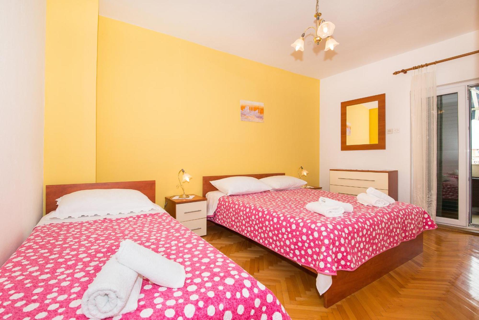 Apartments Marieta Makarska Zimmer foto