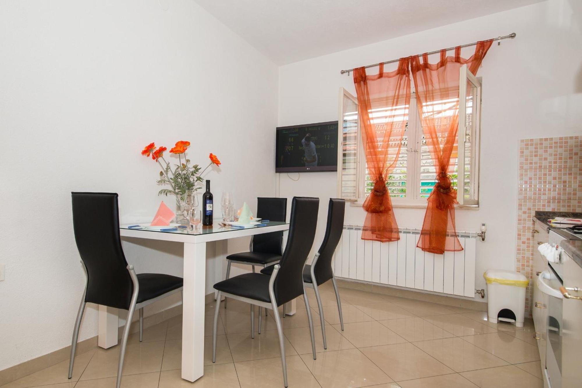 Apartments Marieta Makarska Zimmer foto
